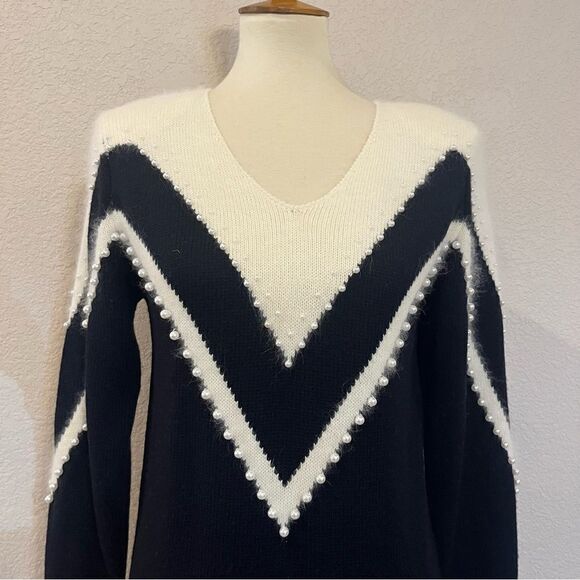VTG 90s Black and White Geometric Sweater Dress by Yarnworks Petite Size MP/S - Picture 3 of 16